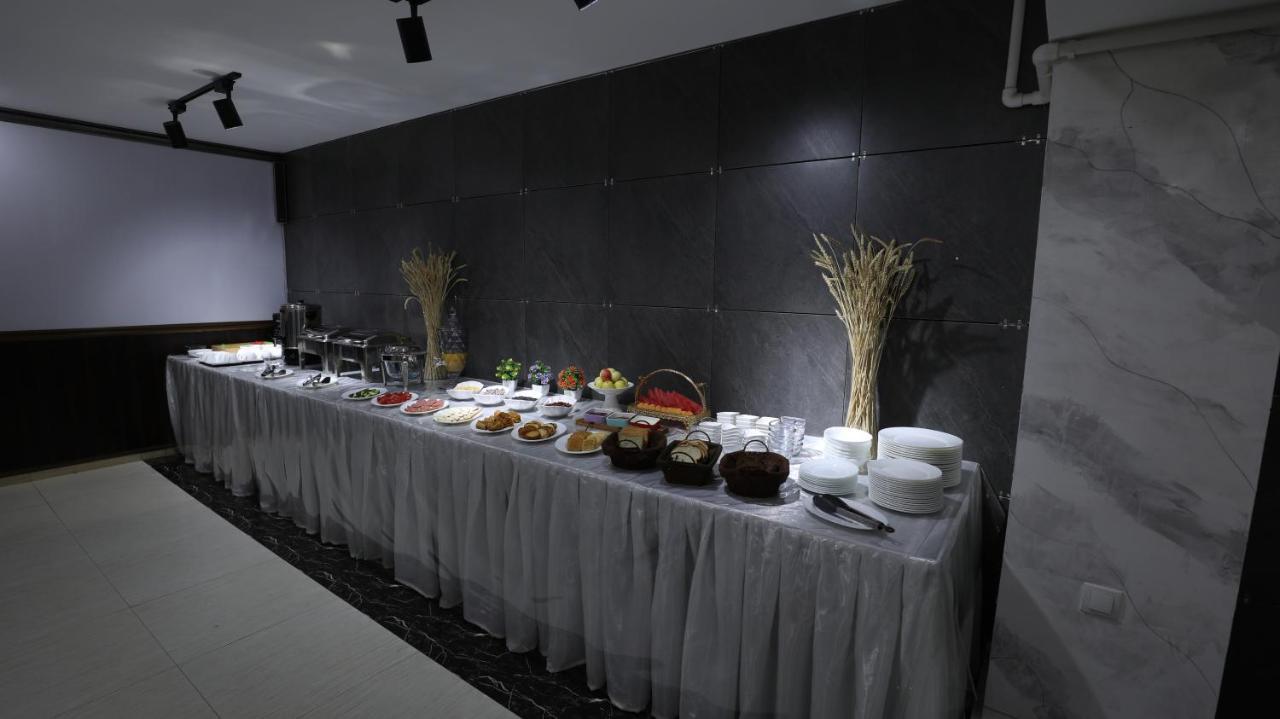 Sharq Hotel Ούρτζεντς Εξωτερικό φωτογραφία