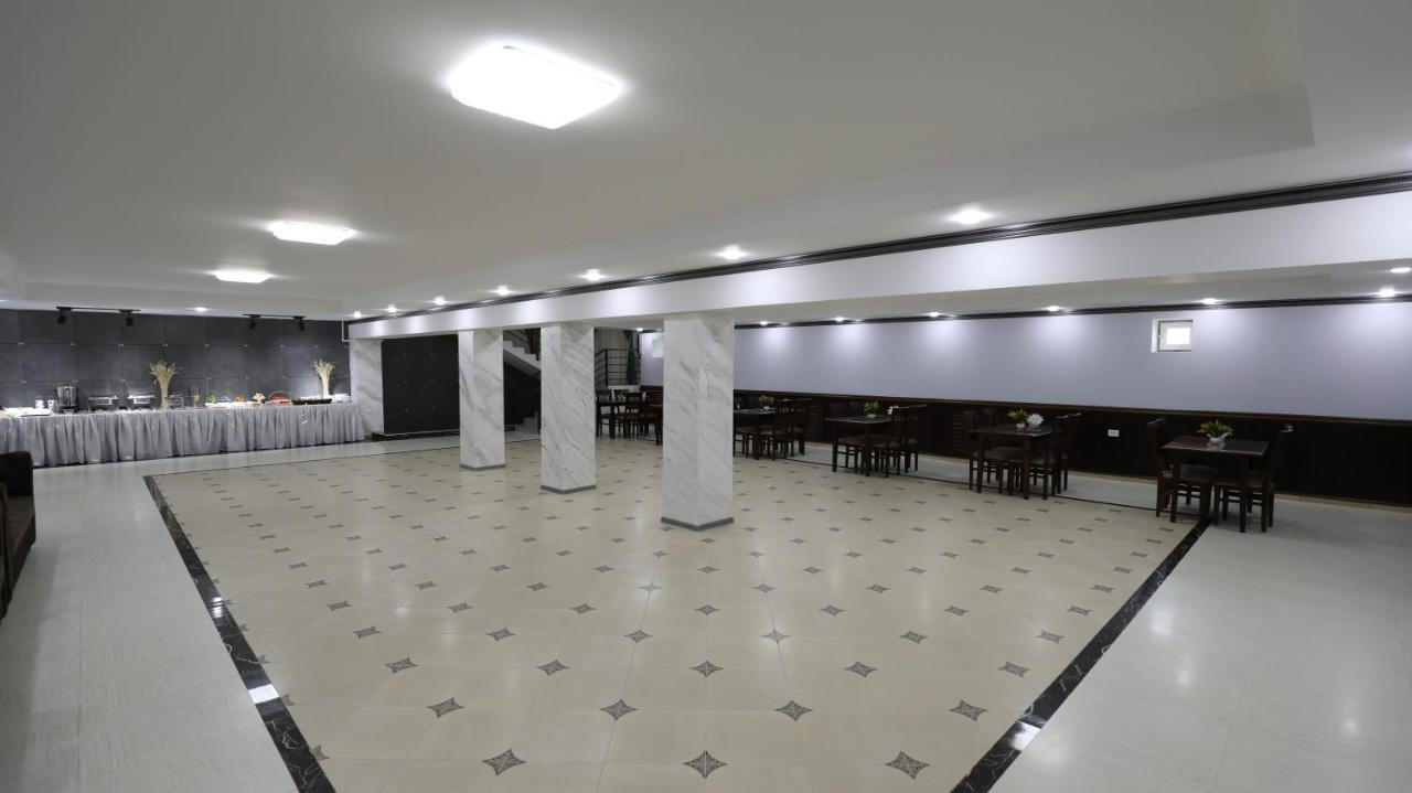 Sharq Hotel Ούρτζεντς Εξωτερικό φωτογραφία